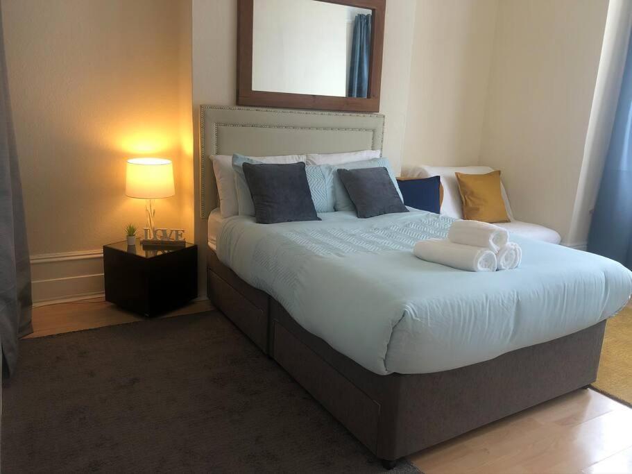 West Drayton  Marcela'S Place - Private Studio Near Heathrow מראה חיצוני תמונה